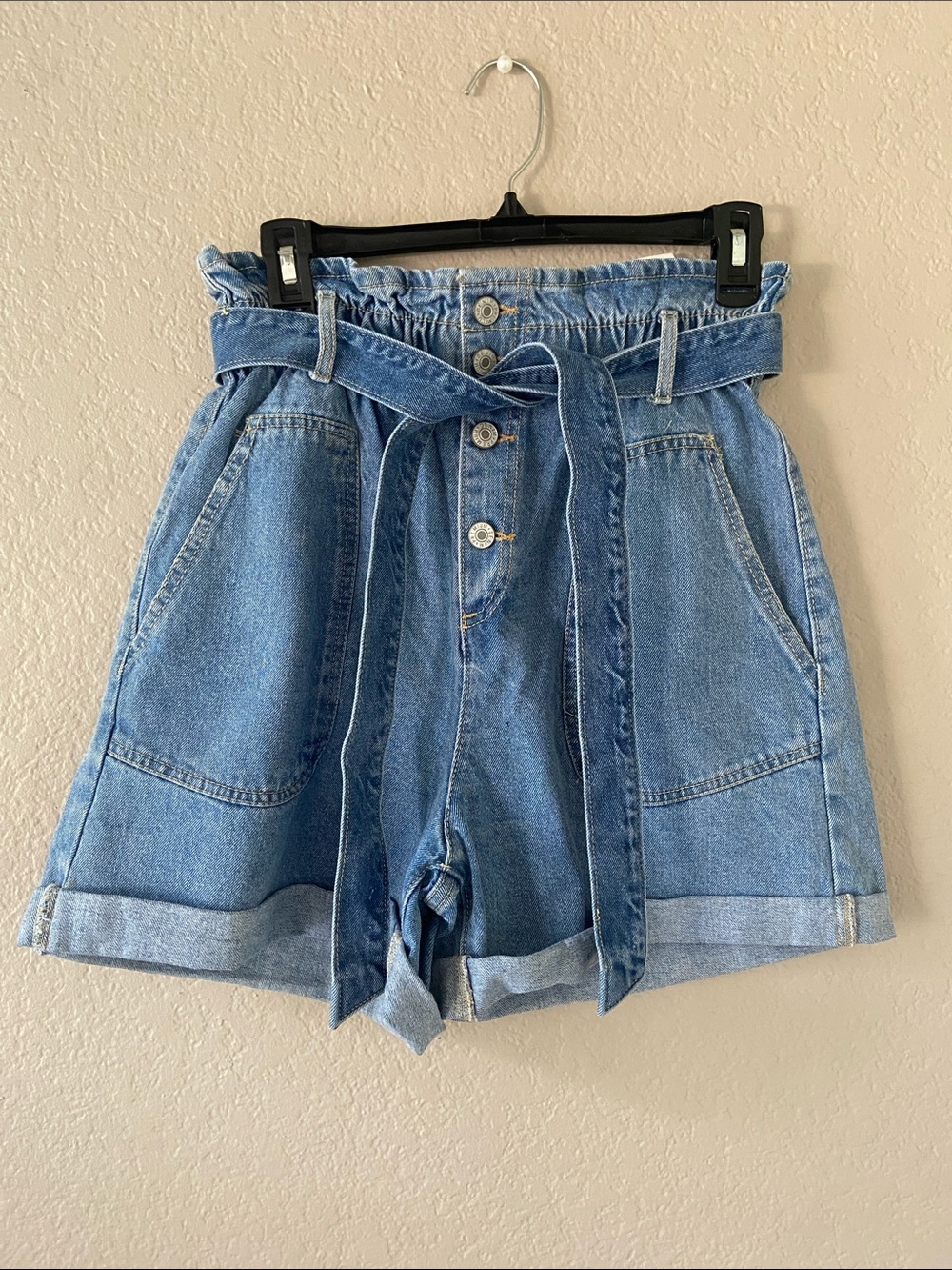 Denim paperbag-waist shorts with tie, cuffed hem, relaxed. Sz M. Love Tree Denim